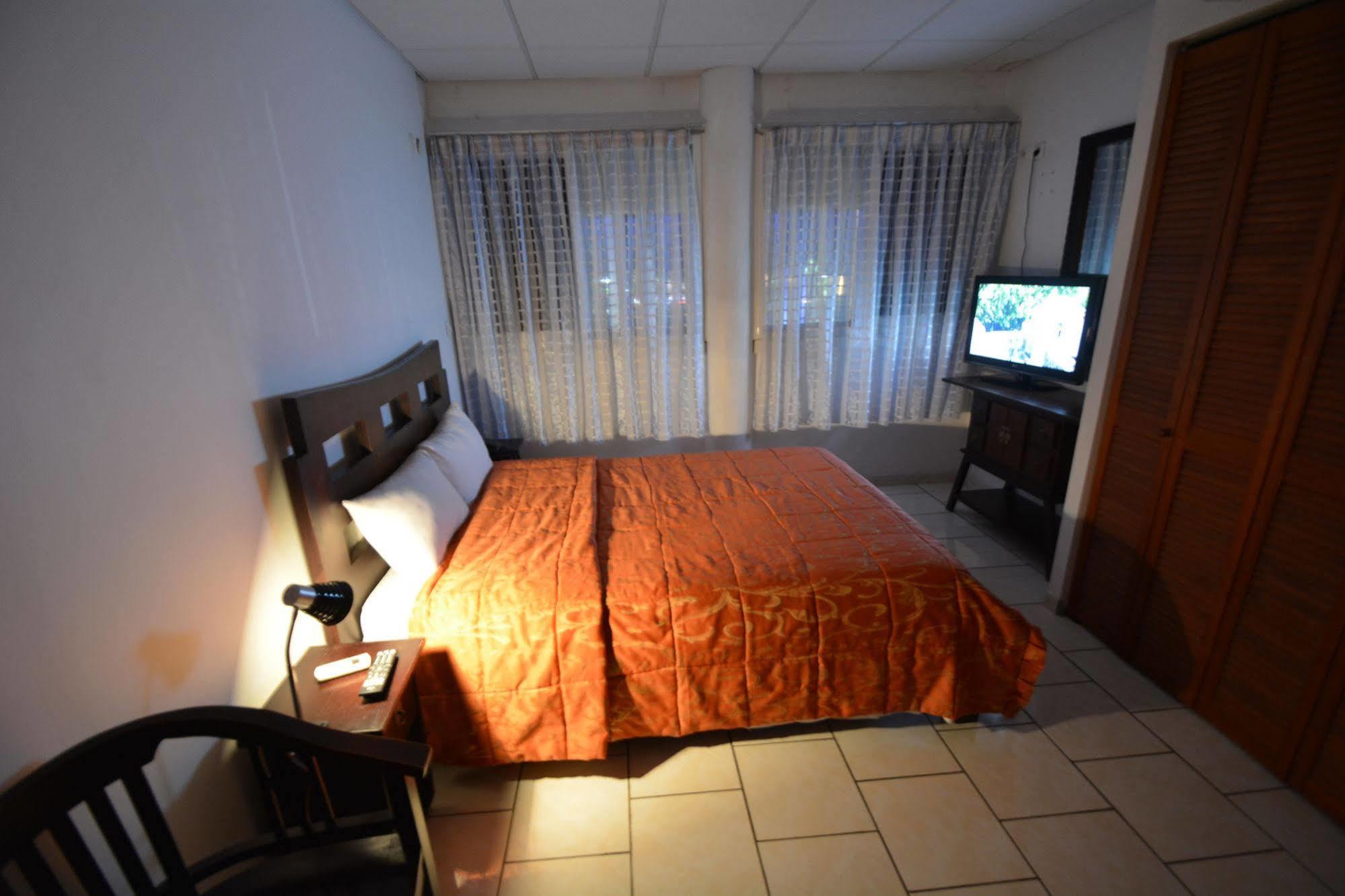 Bayfront Hotel Fort-de-France Esterno foto